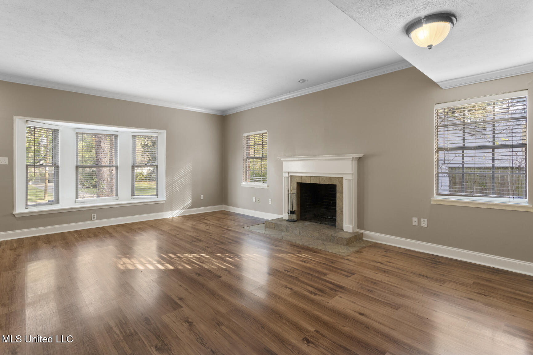 1817 Meadowbrook Road Jackson, MS 39211 - Photo 3 of 13 3