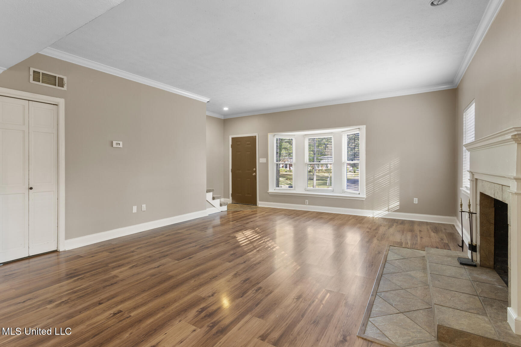 1817 Meadowbrook Road Jackson, MS 39211 - Photo 4 of 13 4