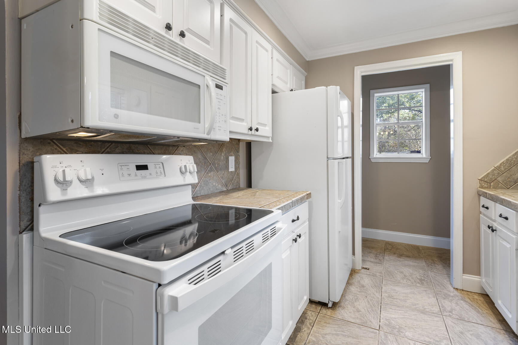 1817 Meadowbrook Road Jackson, MS 39211 - Photo 5 of 13 5