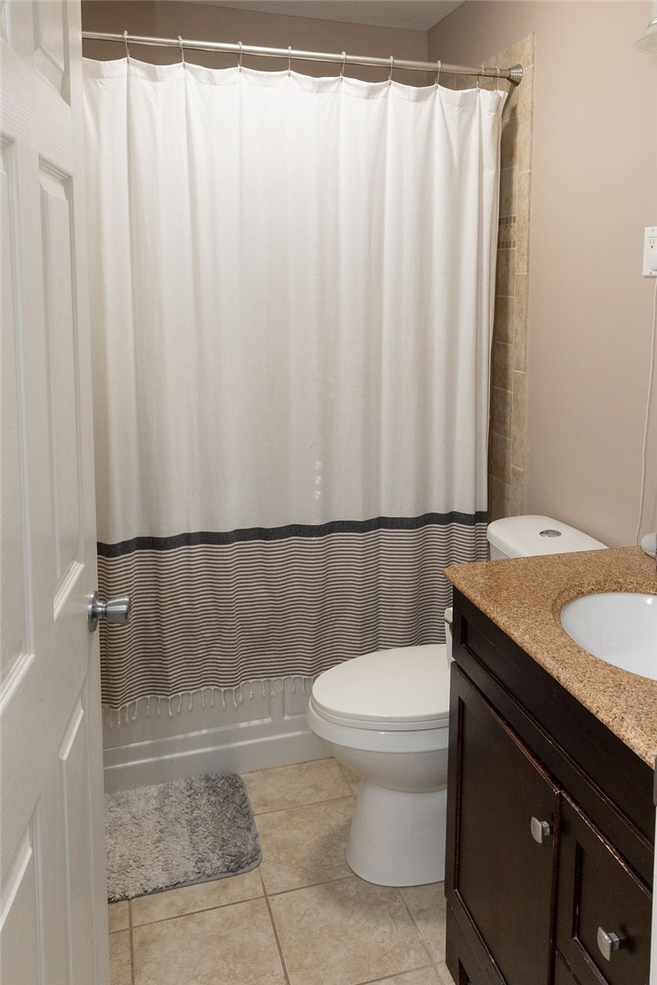 114 Mapleleaf Drive Catlin, IL 61817 - Photo 20 of 33 Master Bath