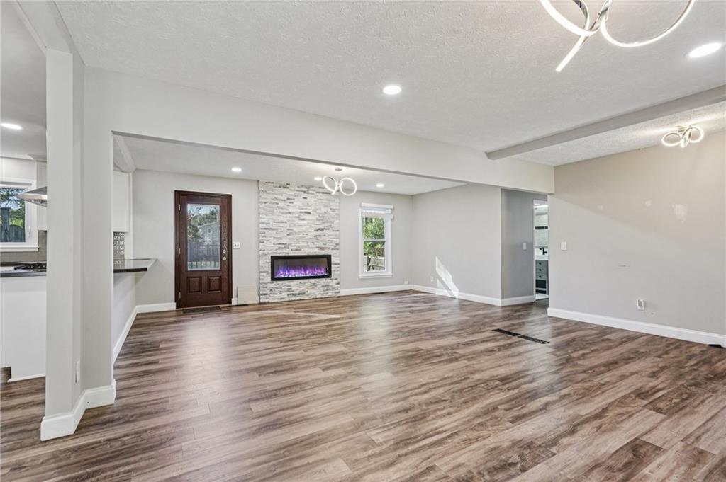 4413 Inlet Road Marietta, GA 30066 - Photo 5 of 56