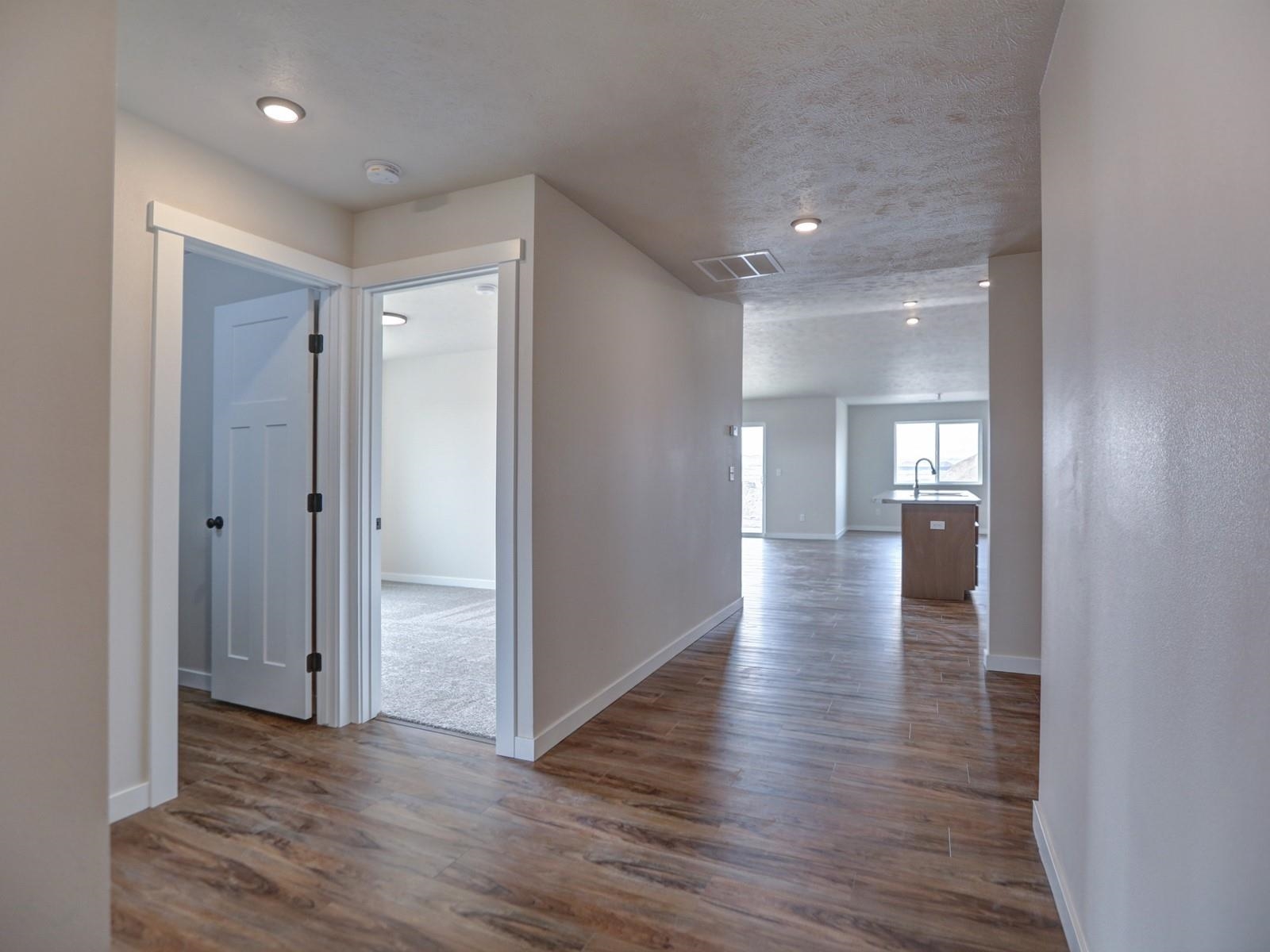 10424 West Lingonberry Road Cheney, WA 99004 - Photo 4 of 28 Gallery Image 4