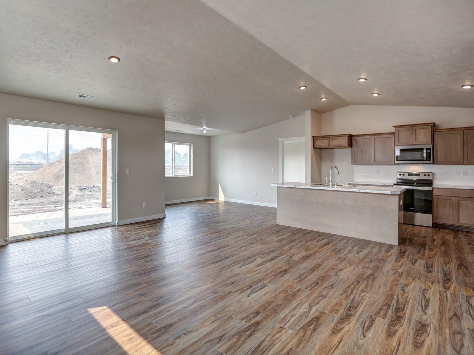 10424 West Lingonberry Road Cheney, WA 99004 - Photo 7 of 28 Gallery Image 7