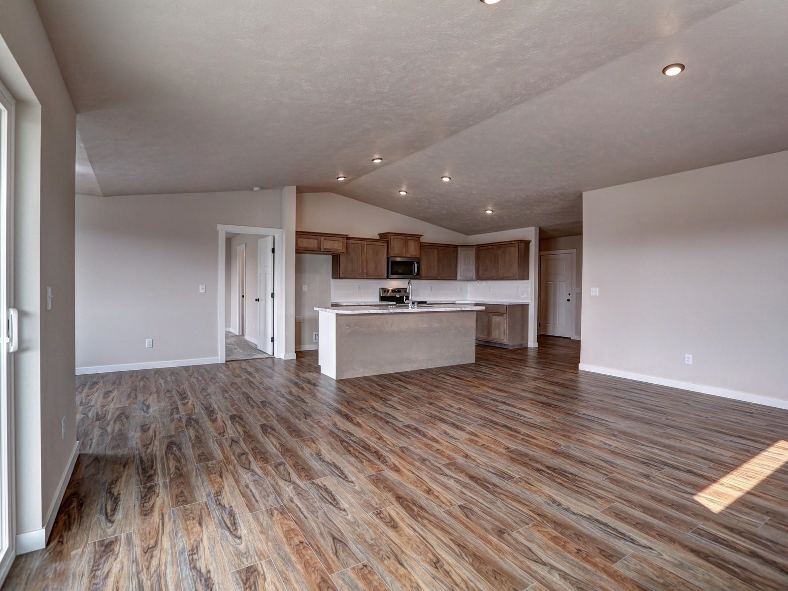 10424 West Lingonberry Road Cheney, WA 99004 - Photo 9 of 28 Gallery Image 9