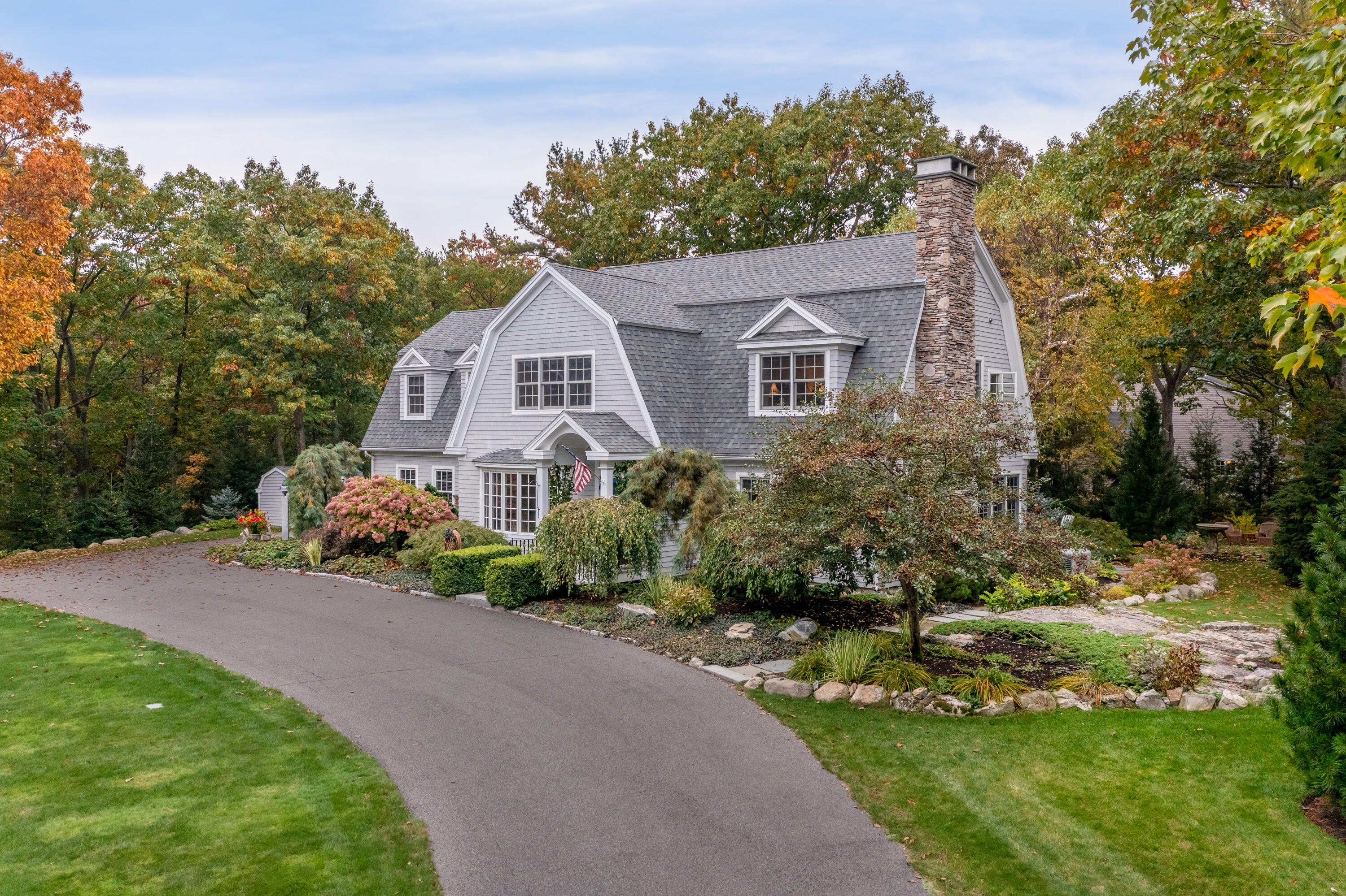 26 Circuit Road Cape Neddick, ME 03902 - Photo 2 of 20 Exterior Front
