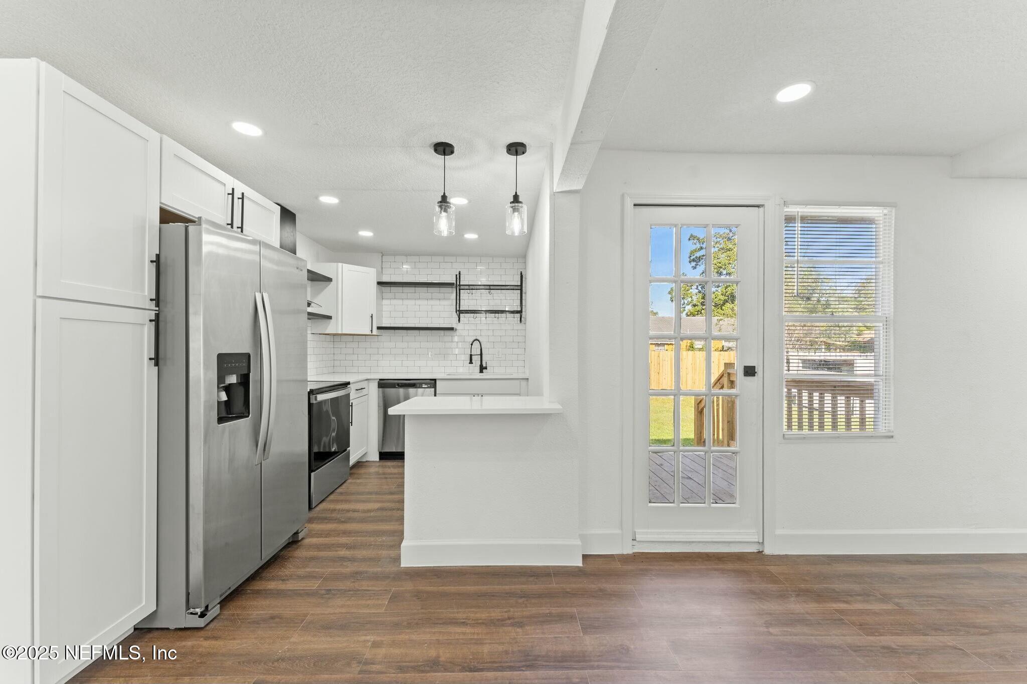 4348 Collins Road Jacksonville, FL 32244 - Photo 14 of 32 tempImage2G7cAT