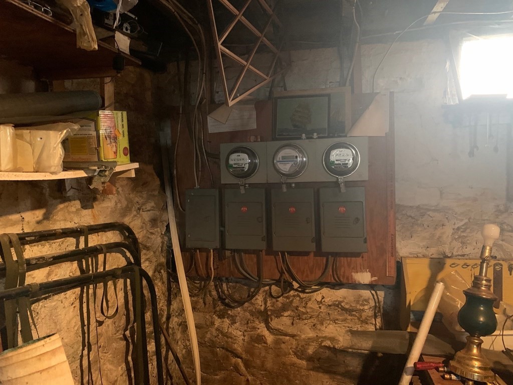 5 Carlstad Street Worcester, MA 01607 - Photo 10 of 13