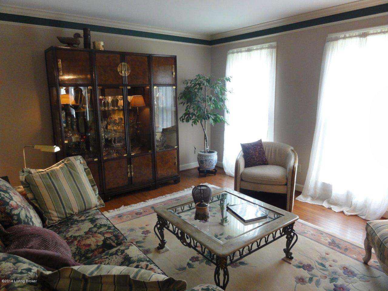 4 Living Room 2331