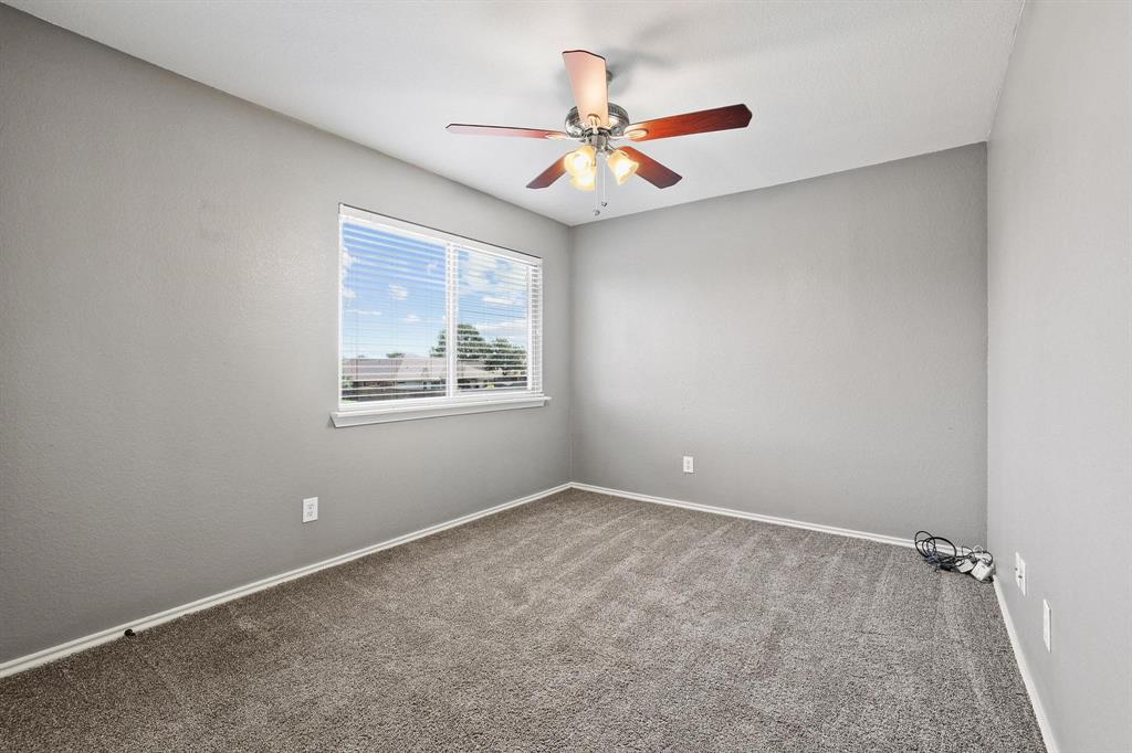 121 Sunset Lane Whitewright, TX 75491 - Photo 23 of 40