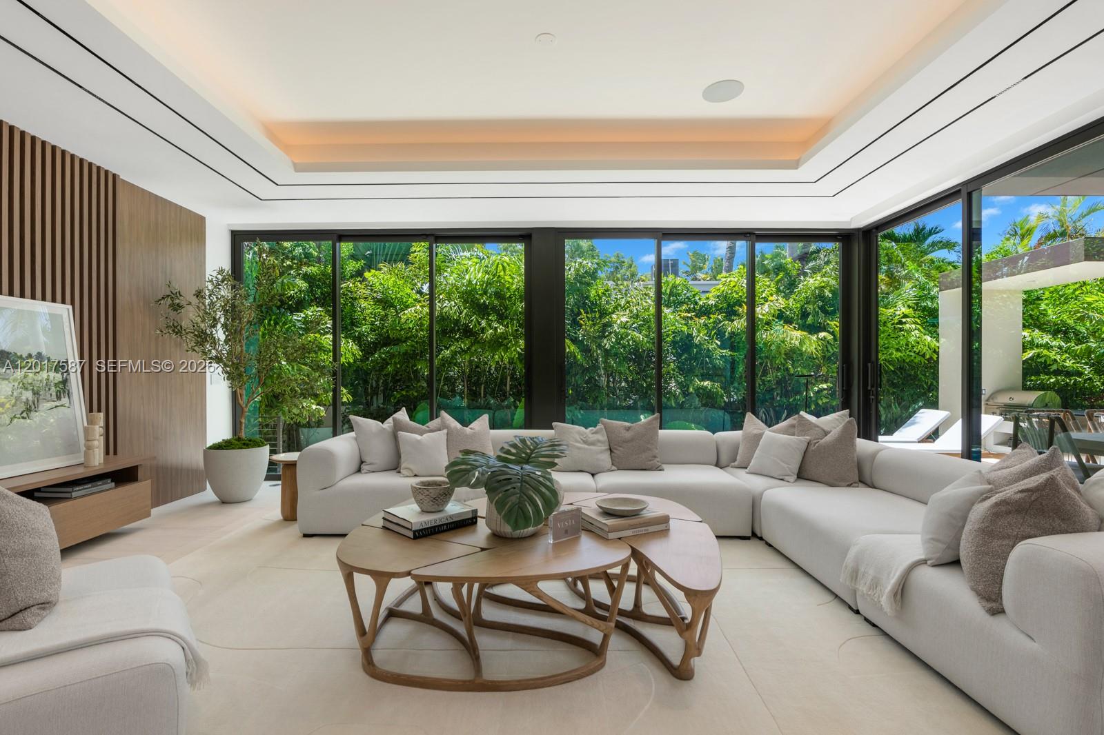 3045 North Bay Road Miami Beach, FL 33140 - Photo 13 of 45