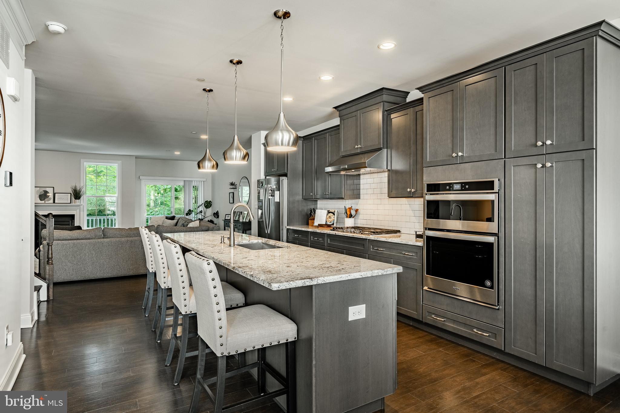105 Eastwing Alley Springfield, PA 19064 - Photo 3 of 36 Ideal Entertaining Space