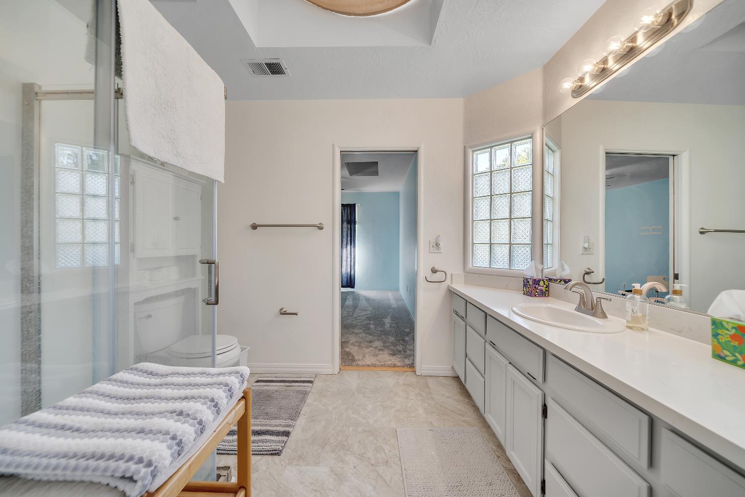 905 Roble Avenue Modesto, CA 95354 - Photo 11 of 29