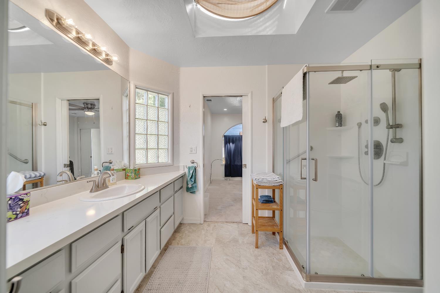 905 Roble Avenue Modesto, CA 95354 - Photo 12 of 29