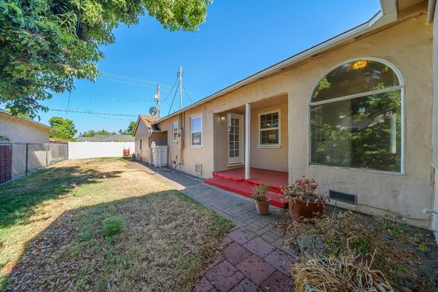 $421,000 | 905 Roble Avenue, Modesto, CA 95354