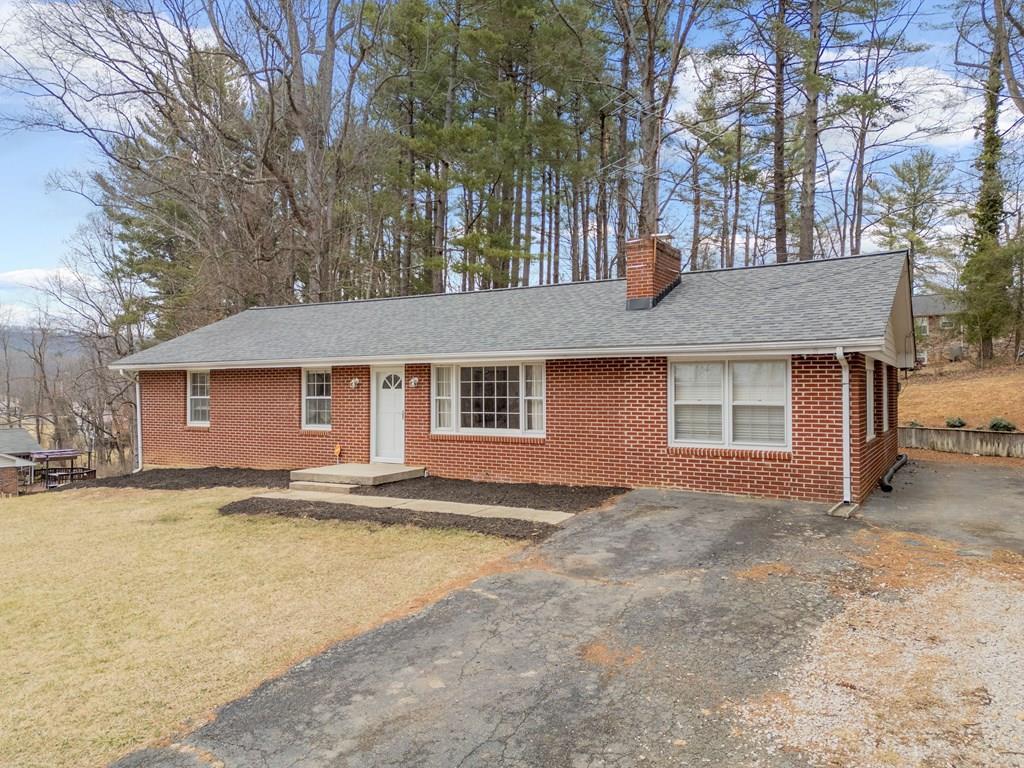 2591 Old Baltimore Road Draper, VA 24324 - Photo 2 of 63 Gallery Image 2