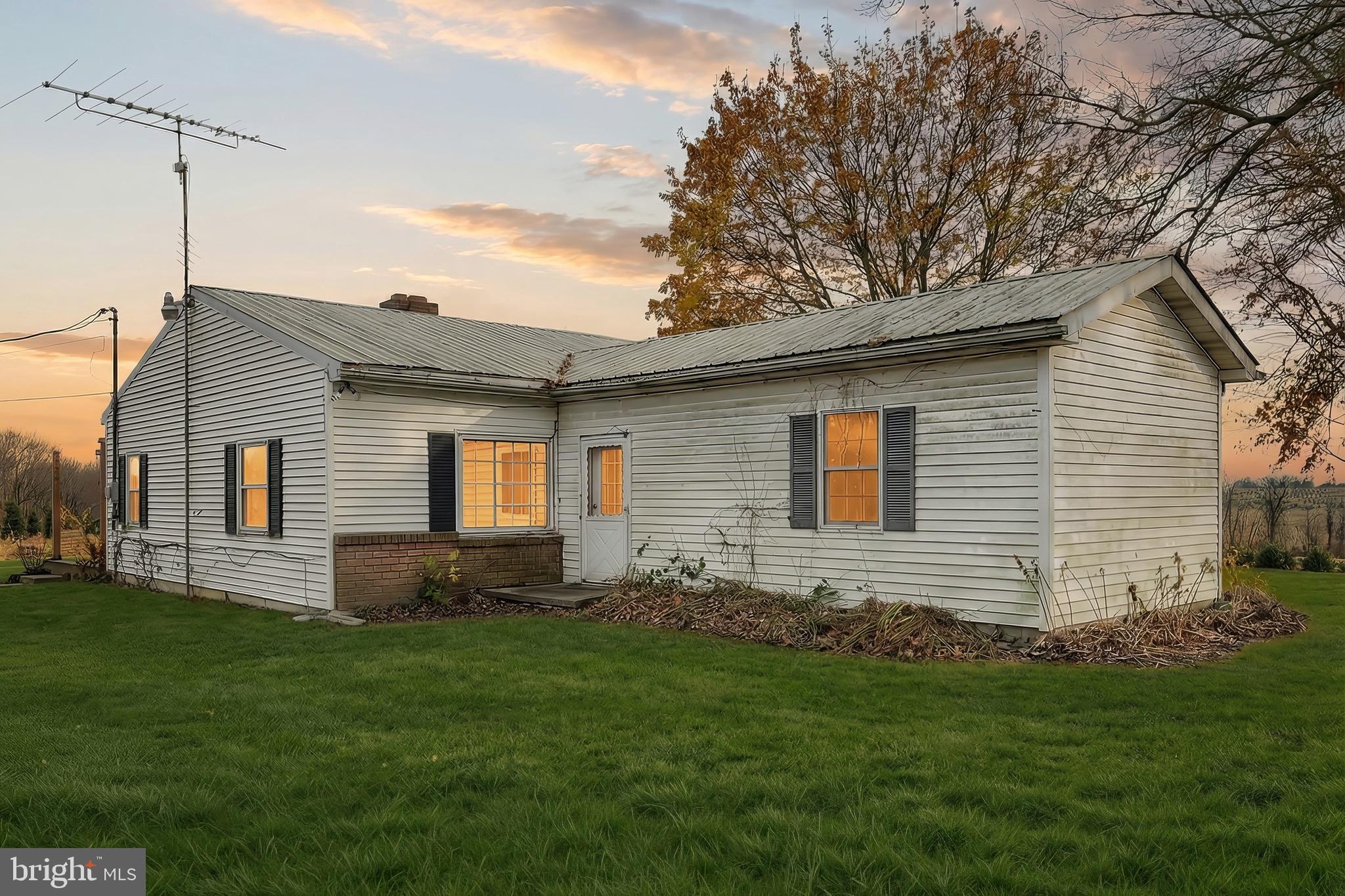 539 Aspers-Bendersville Road Aspers, PA 17304 - Photo 25 of 26 a backyard of a house with lots of green space