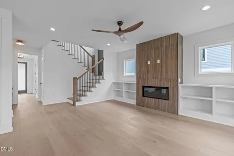 a view of entryway with wooden floor