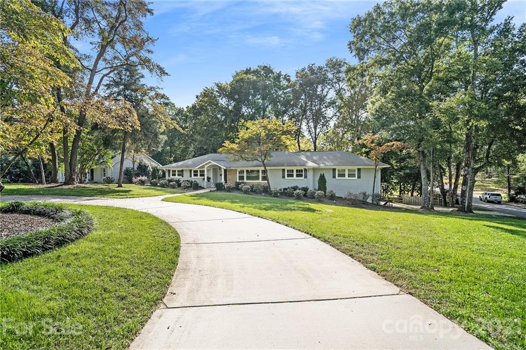 4600 Water Oak Road Charlotte, NC 28211 - Photo 3 of 41 Gallery Image 3