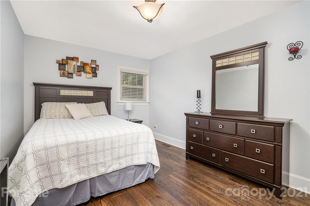 4600 Water Oak Road Charlotte, NC 28211 - Photo 21 of 41 Gallery Image 21