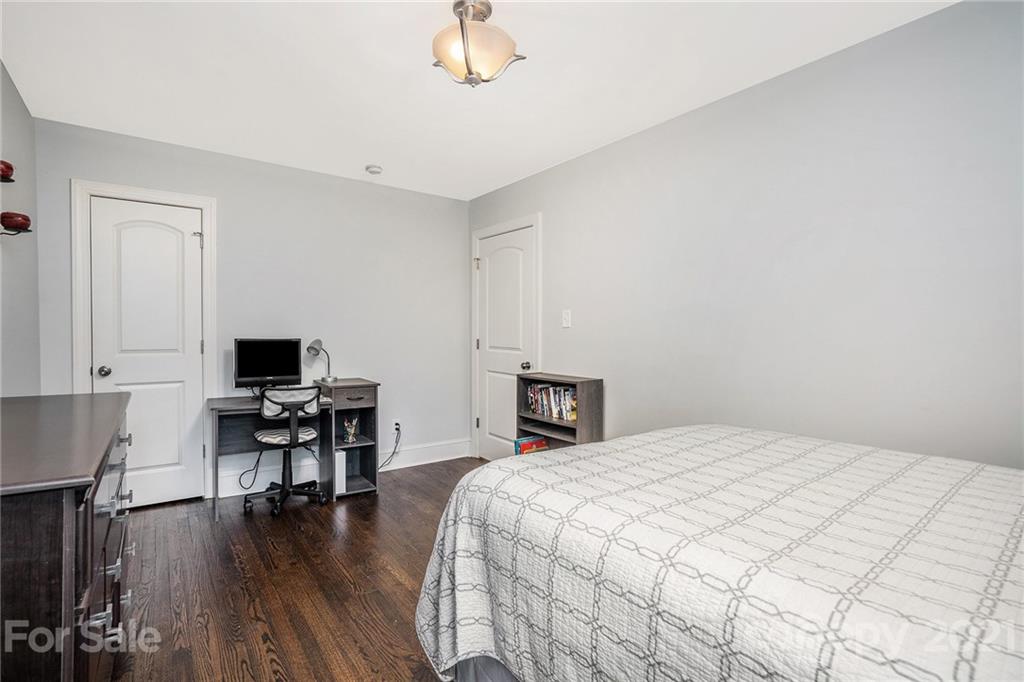 4600 Water Oak Road Charlotte, NC 28211 - Photo 22 of 41 Gallery Image 22