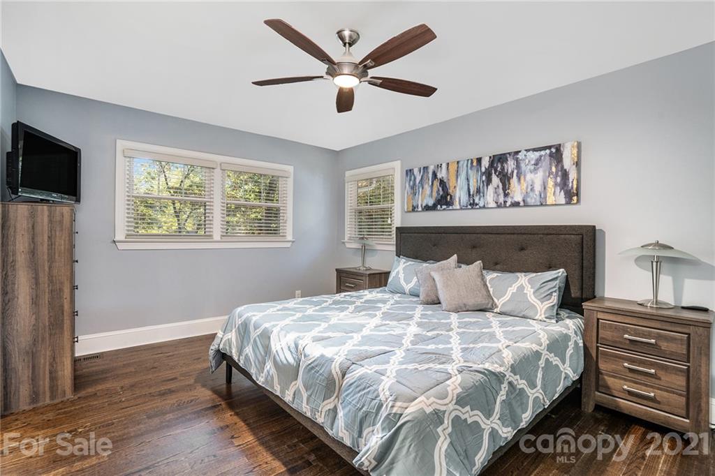 4600 Water Oak Road Charlotte, NC 28211 - Photo 25 of 41 Gallery Image 25