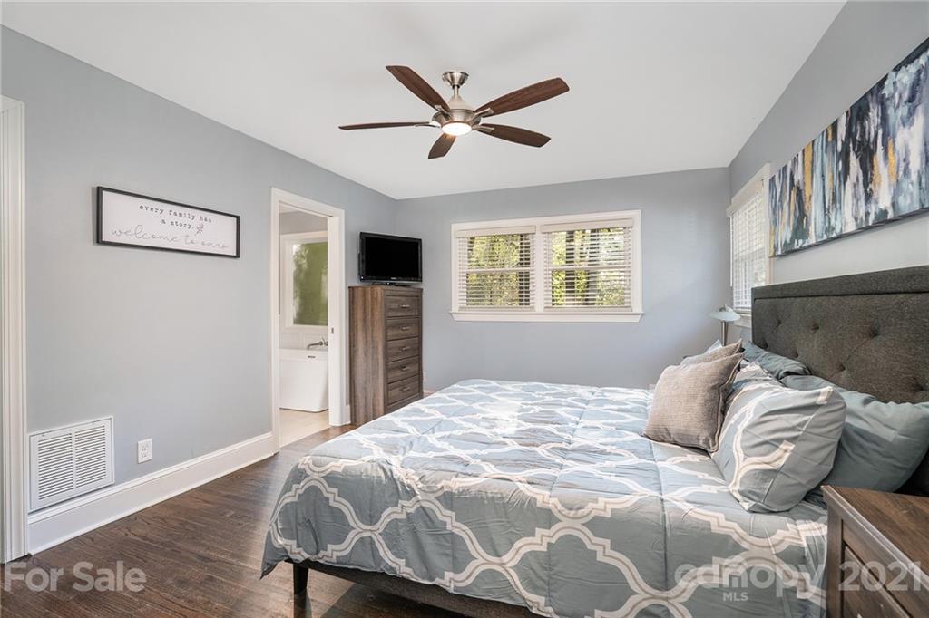 4600 Water Oak Road Charlotte, NC 28211 - Photo 26 of 41 Gallery Image 26