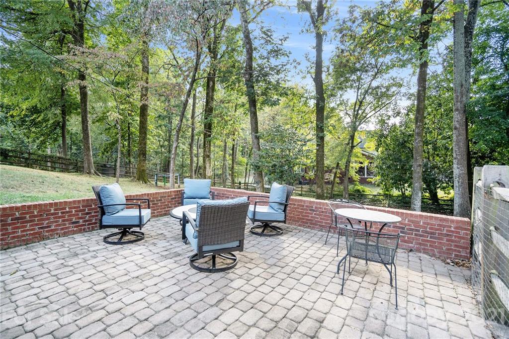 4600 Water Oak Road Charlotte, NC 28211 - Photo 32 of 41 Gallery Image 32