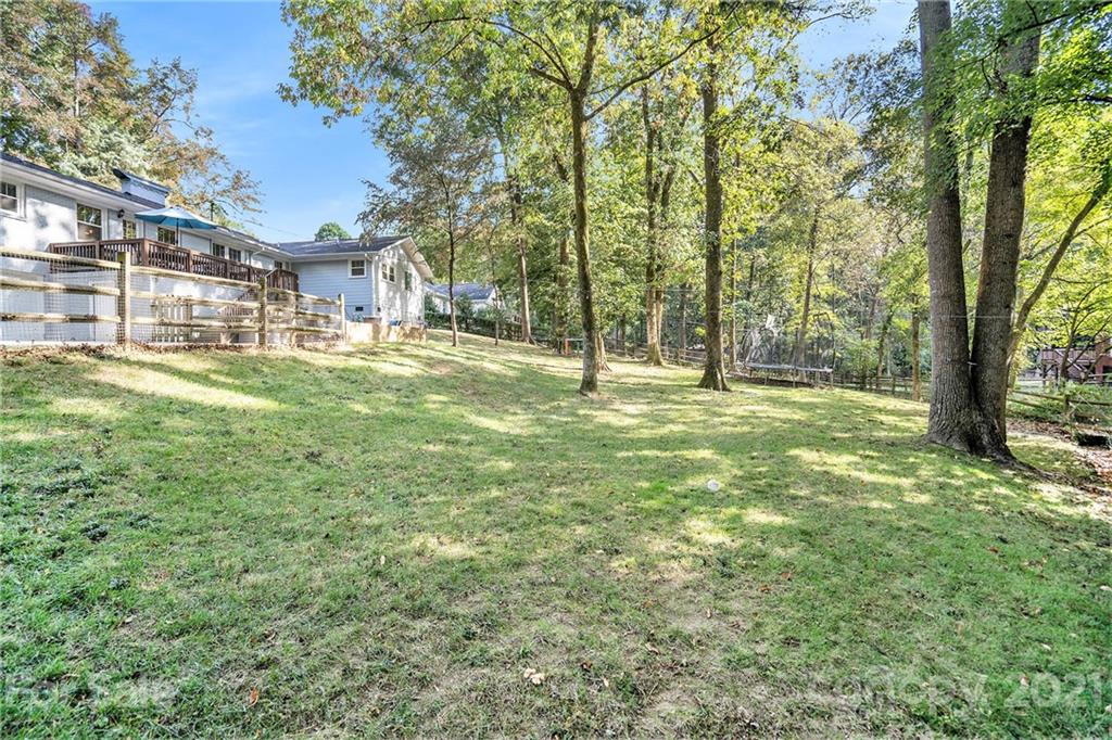 4600 Water Oak Road Charlotte, NC 28211 - Photo 36 of 41 Gallery Image 36