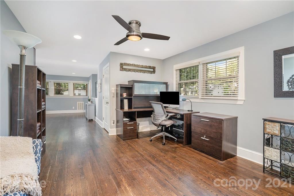 4600 Water Oak Road Charlotte, NC 28211 - Photo 8 of 41 Gallery Image 8