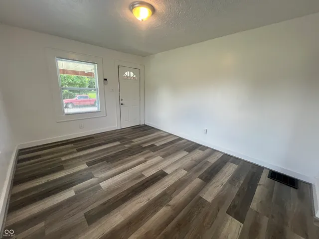 $1,200 | 928 Udell Street, Indianapolis, IN 46208