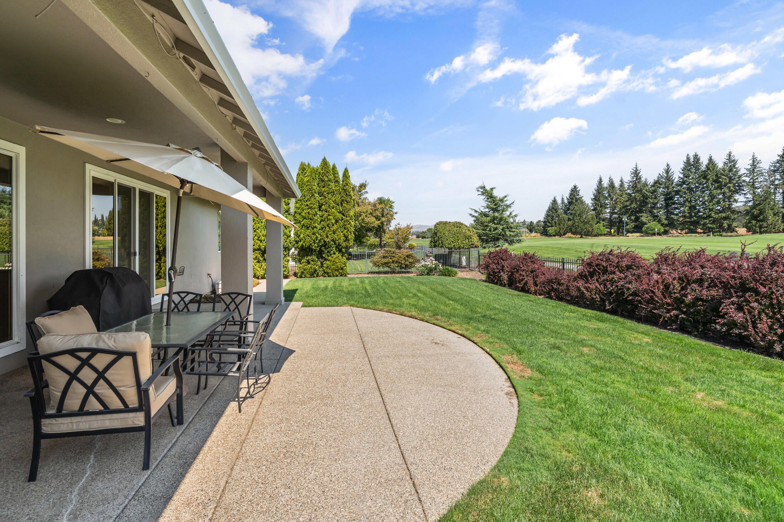 209 Keystone Way Eagle Point, OR 97524 - Photo 26 of 34 8_209-keystone-way -09