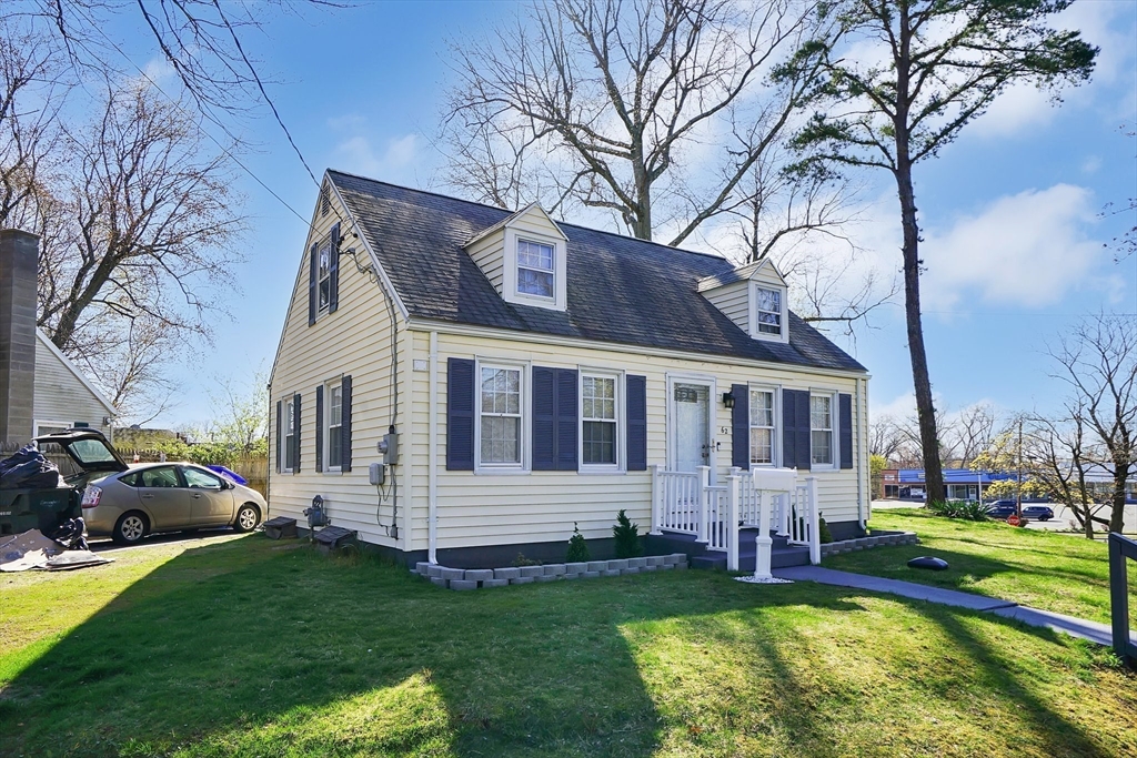 62 Arden Street Springfield, MA 01118 - Photo 1 of 31 Gallery Image 1