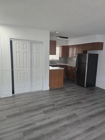 $2,090 | 2617 Northwest 23rd Avenue, Unit 2, Miami, FL 33142