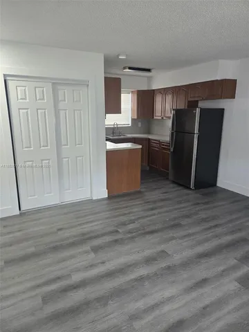 $2,090 | 2617 Northwest 23rd Avenue, Unit 2, Miami, FL 33142