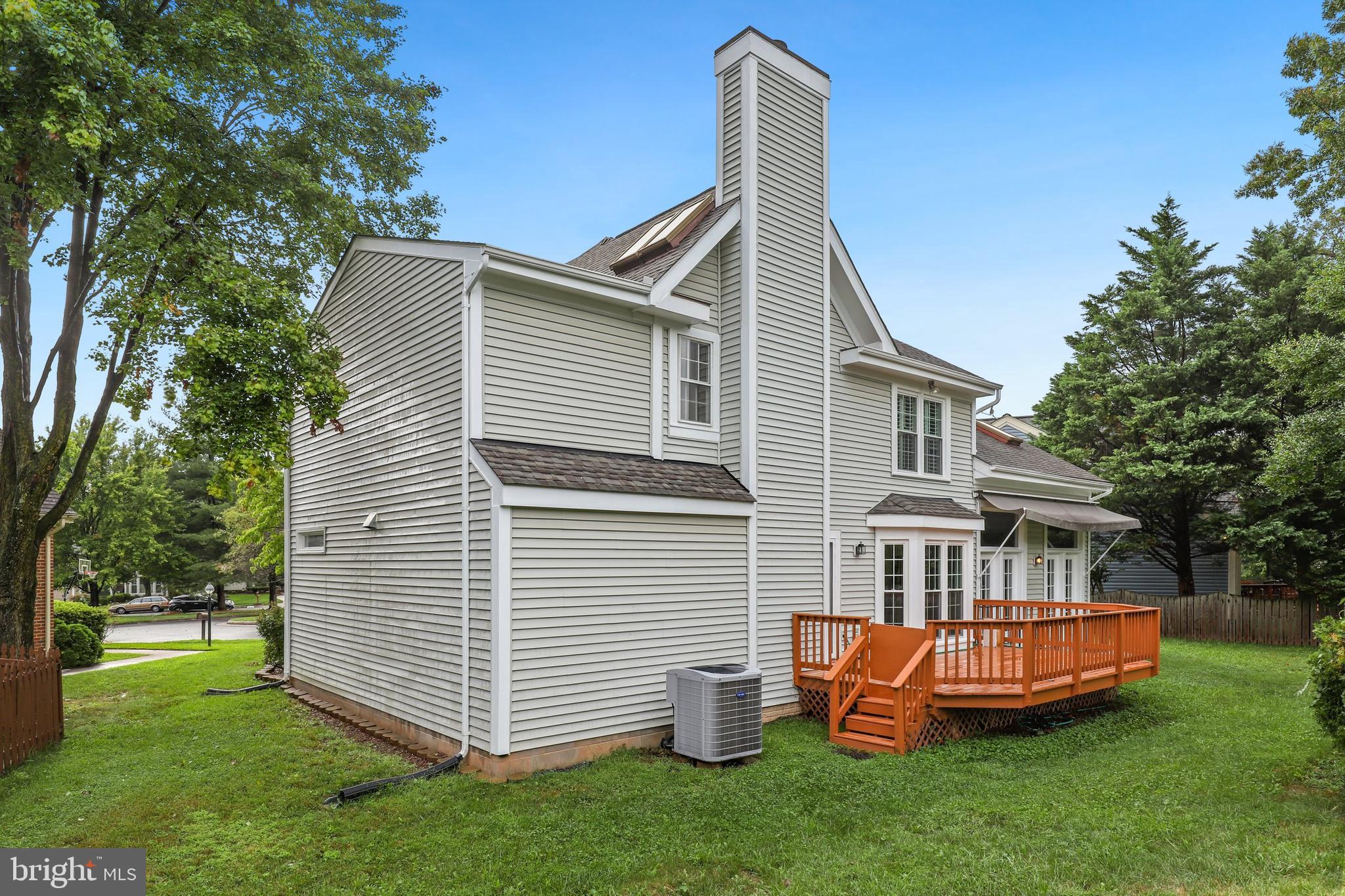 20254 Ordinary Place Ashburn, VA 20147 - Photo 33 of 35