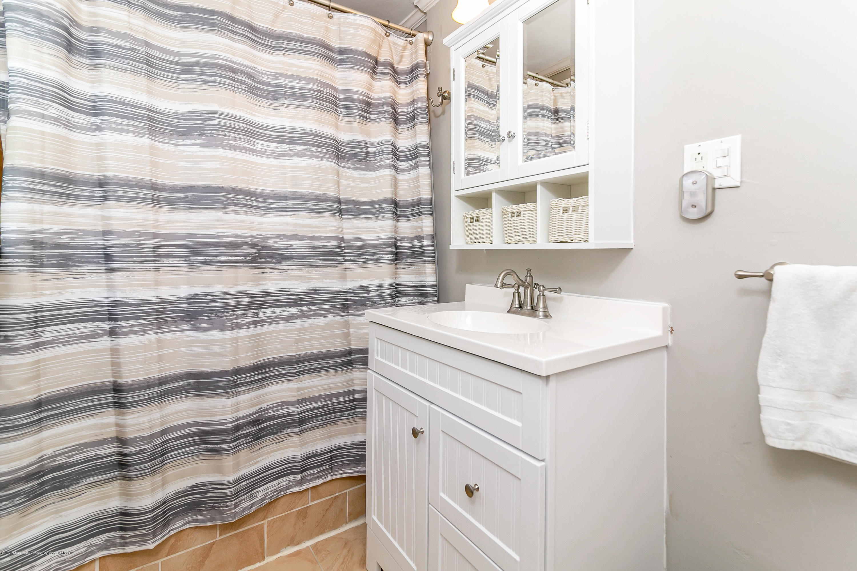 44 Waverly Place Red Bank, NJ 07701 - Photo 12 of 26 Full Bath