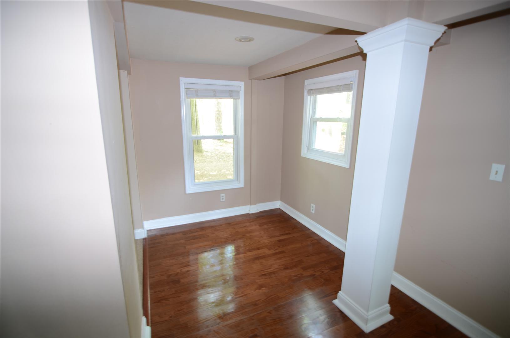7106 Old Jacksonboro Road Ravenel, SC 29470 - Photo 3 of 14 Dinning Area