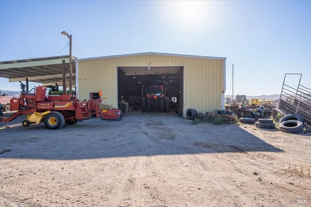 $29,950,000 | 737-650 Tuledad Road, Ravendale, CA 96123