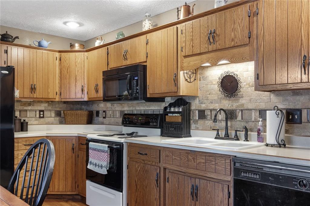 5050 Glenmore Road Anderson, IN 46012 - Photo 8 of 22 Gallery Image 8