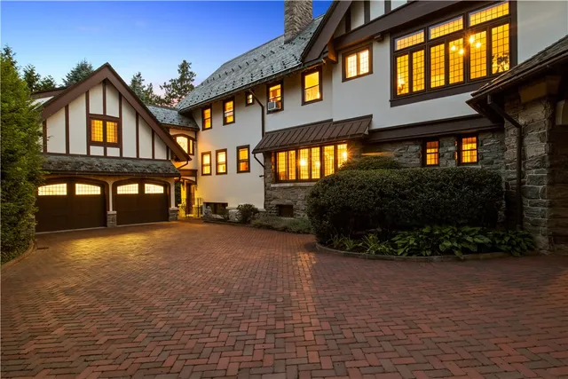 $3,200,000 | 2615 East Avenue, Brighton, NY 14610