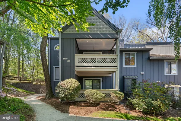 $285,000 | 964 Windbrooke Drive, Unit 964, Gaithersburg, MD 20879