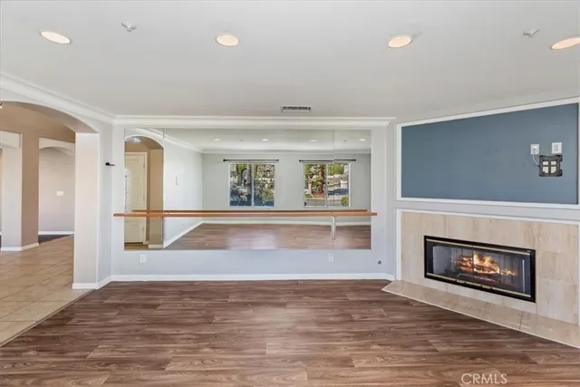 a view of an empty room and window