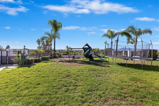 $1,495,000 | 1042 Coronet Drive, Riverside, CA 92506