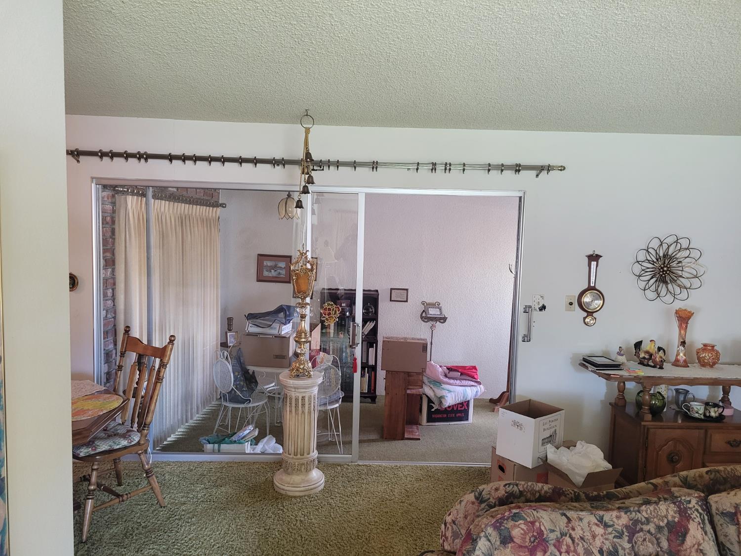 318 Williams Madera, CA 93637 - Photo 7 of 25 a living room with furniture and a window