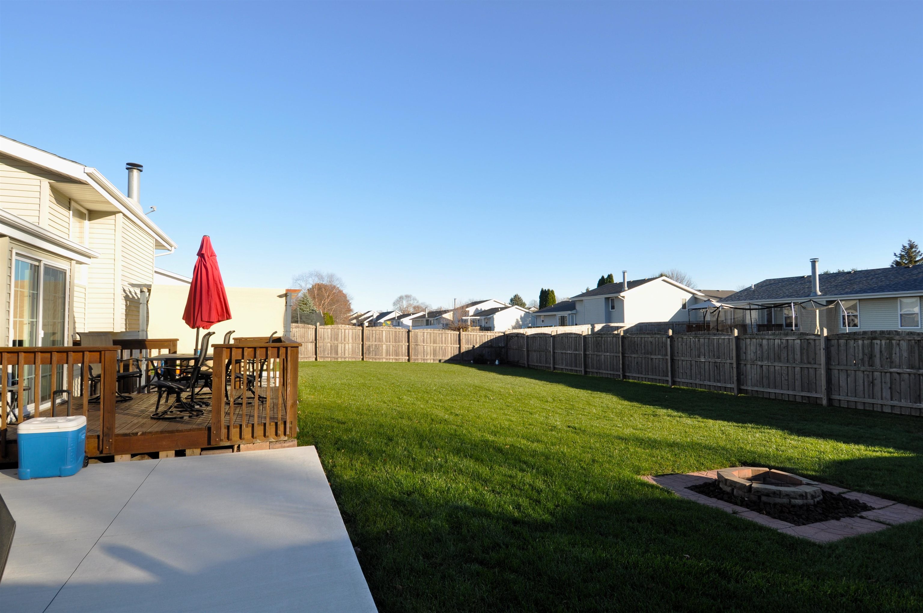 518 Merilot Drive Roscoe, IL 61073 - Photo 20 of 26 a view of a back yard