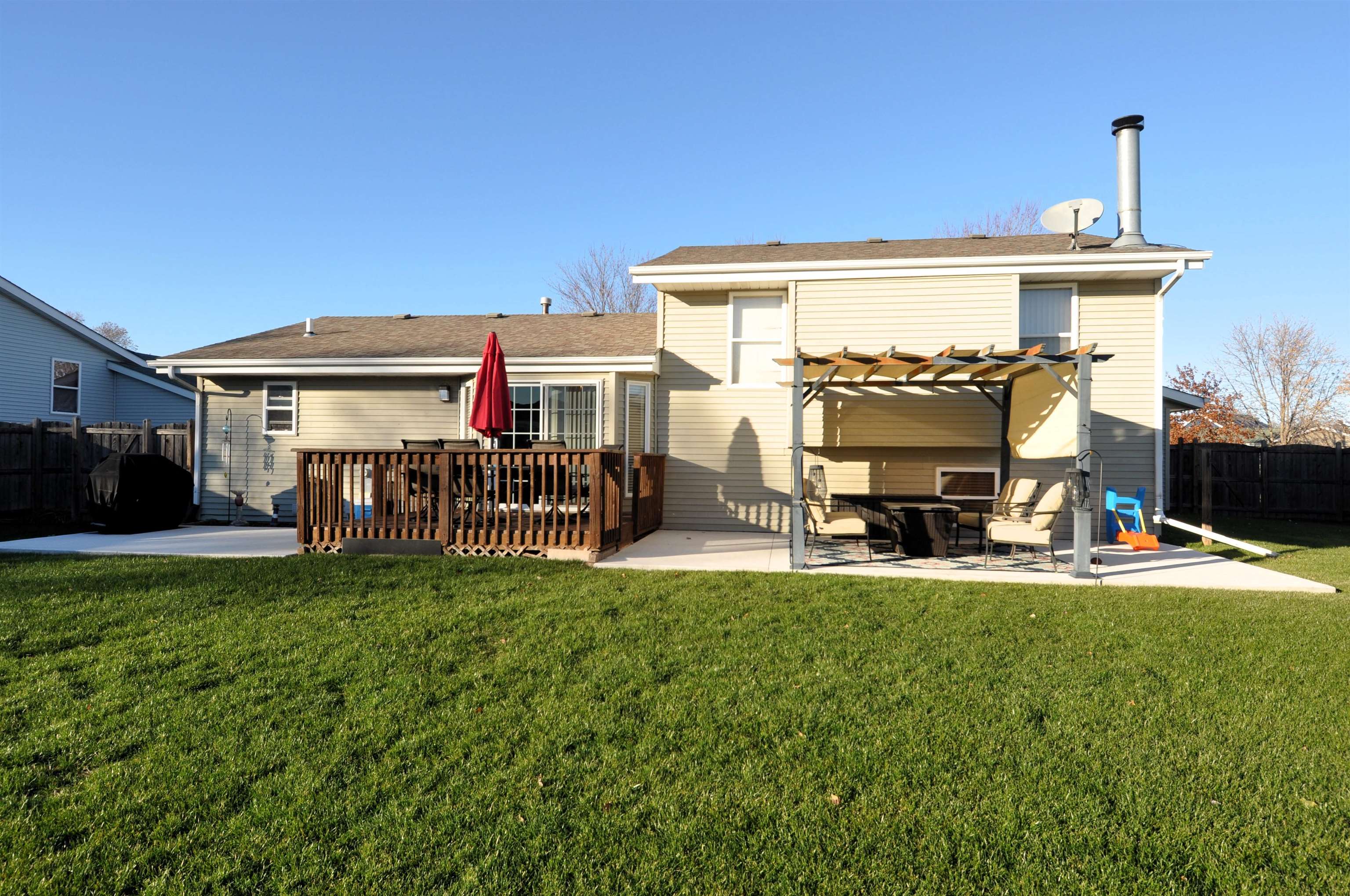518 Merilot Drive Roscoe, IL 61073 - Photo 22 of 26 a view of a house with a back yard