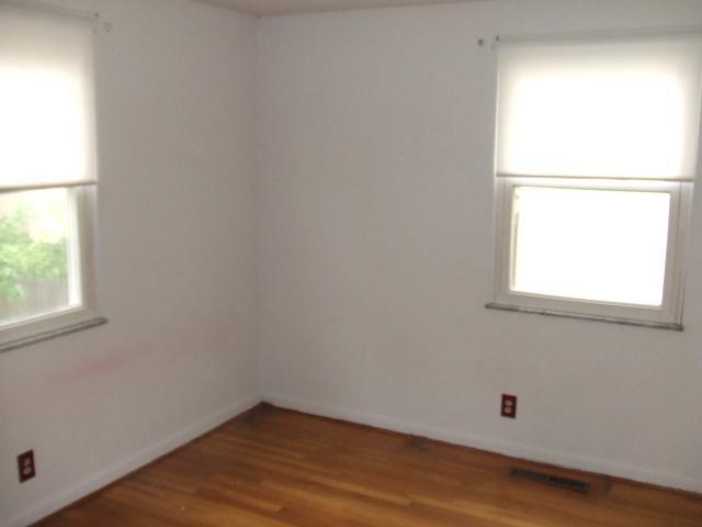 360 Deerfield Road Columbus, OH 43228 - Photo 11 of 15 Gallery Image 11