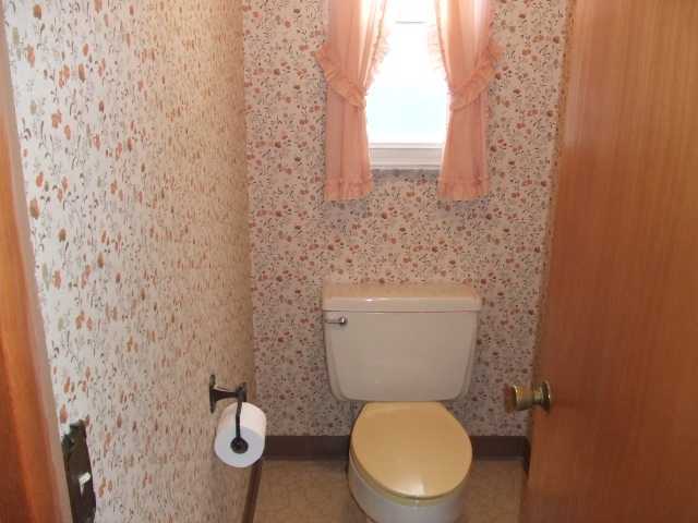 360 Deerfield Road Columbus, OH 43228 - Photo 14 of 15 Gallery Image 14