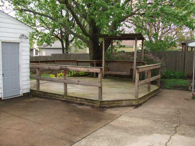 360 Deerfield Road Columbus, OH 43228 - Photo 3 of 15 Gallery Image 3