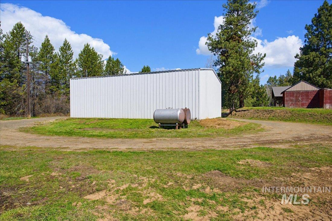 143 East Lk Frk Road McCall, ID 83638 - Photo 27 of 49 1584 sq ft shop